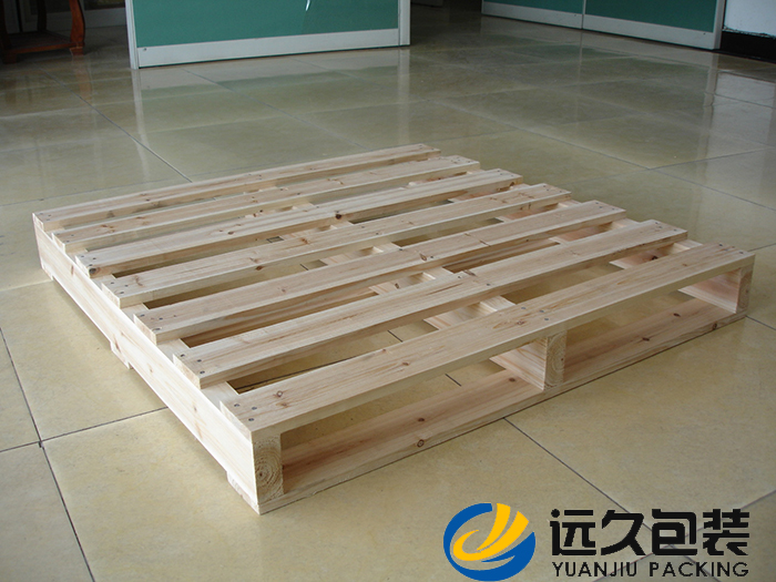 多樣化的木托盤規(guī)格給企業(yè)的物流運作帶來了不便